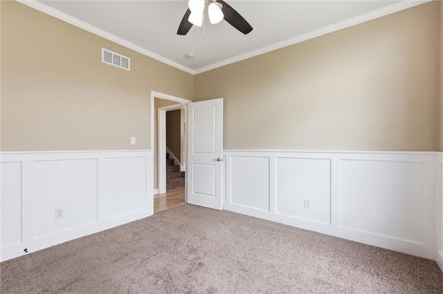 7402 Palmer Avenue, Kansas City, MO 64133