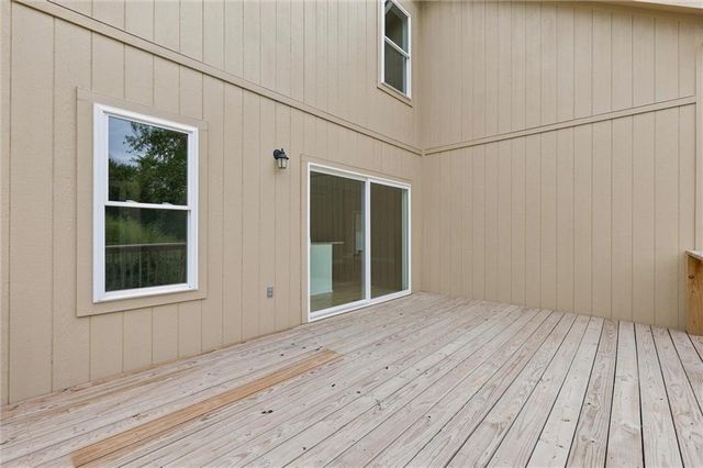7402 Palmer Avenue, Kansas City, MO 64133