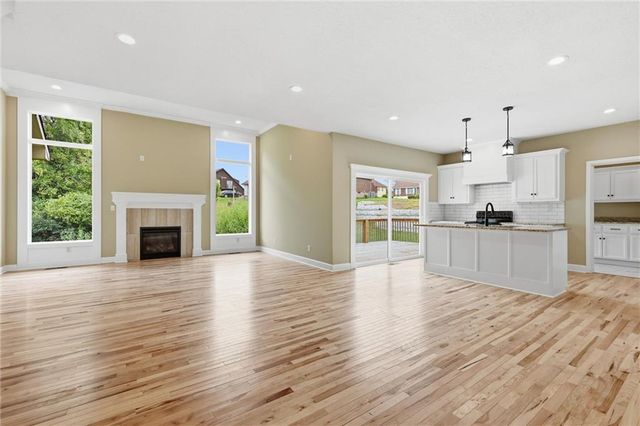 7402 Palmer Avenue, Kansas City, MO 64133