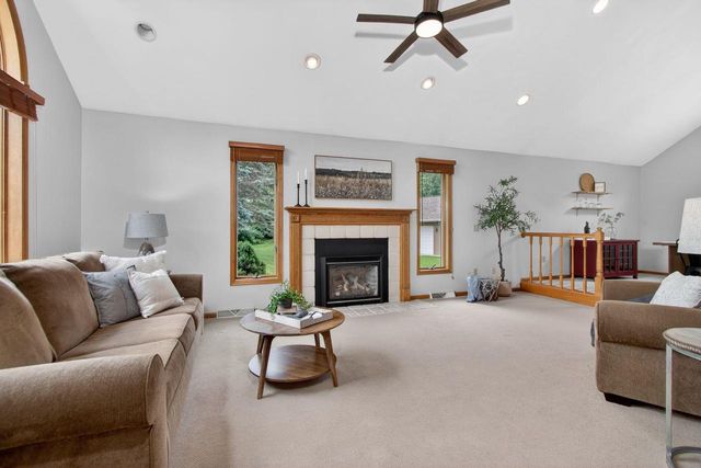 N2935 VALLEY VIEW DRIVE, Hortonville, WI 54944