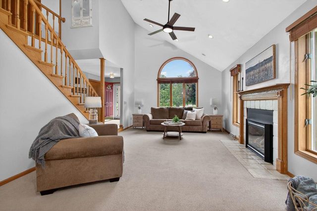 N2935 VALLEY VIEW DRIVE, Hortonville, WI 54944