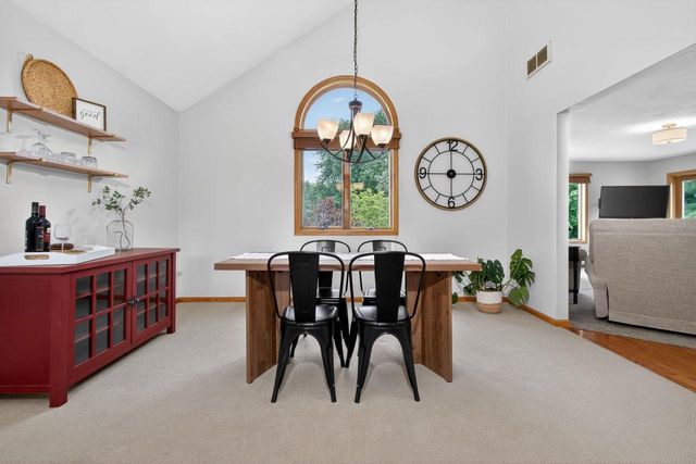 N2935 VALLEY VIEW DRIVE, Hortonville, WI 54944