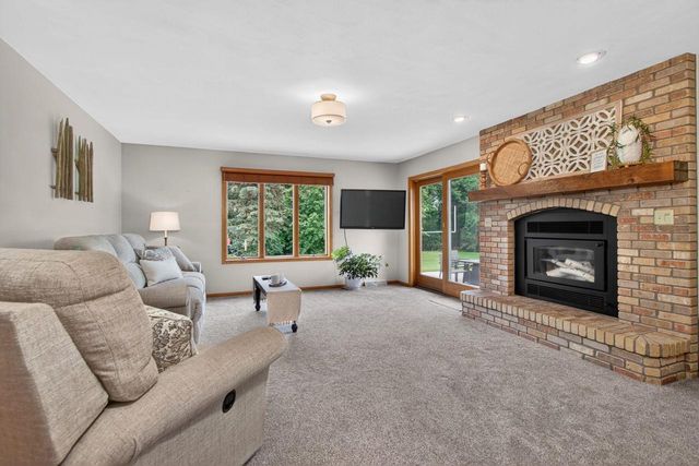N2935 VALLEY VIEW DRIVE, Hortonville, WI 54944