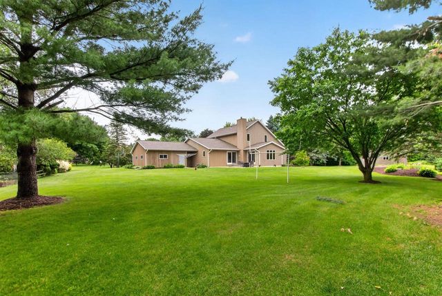 N2935 VALLEY VIEW DRIVE, Hortonville, WI 54944
