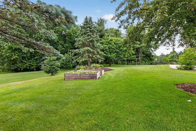 N2935 VALLEY VIEW DRIVE, Hortonville, WI 54944