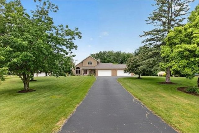 N2935 VALLEY VIEW DRIVE, Hortonville, WI 54944