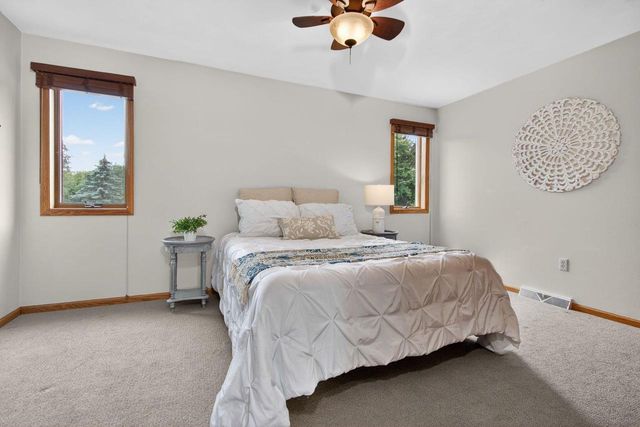 N2935 VALLEY VIEW DRIVE, Hortonville, WI 54944