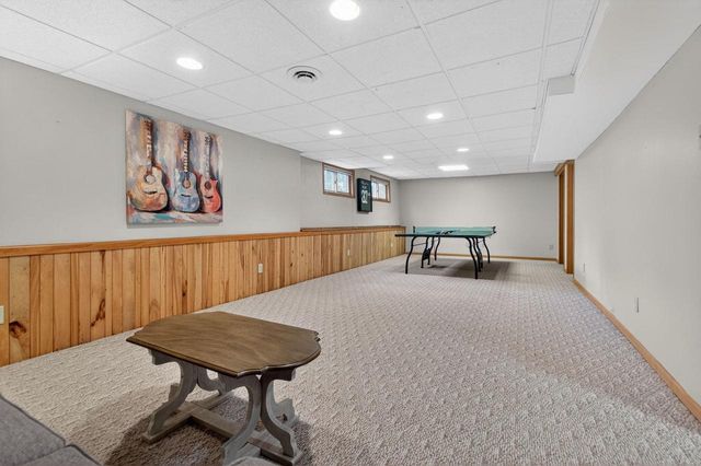 N2935 VALLEY VIEW DRIVE, Hortonville, WI 54944