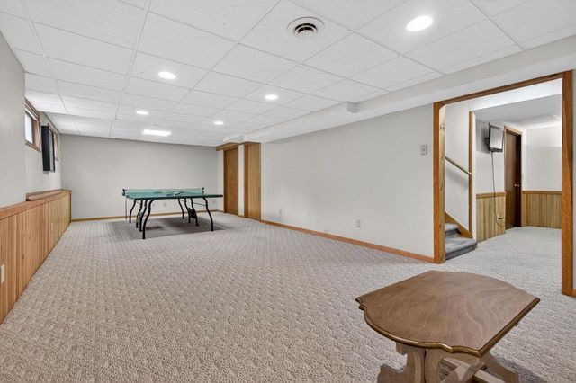 N2935 VALLEY VIEW DRIVE, Hortonville, WI 54944