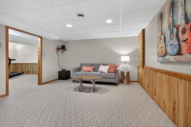 N2935 VALLEY VIEW DRIVE, Hortonville, WI 54944