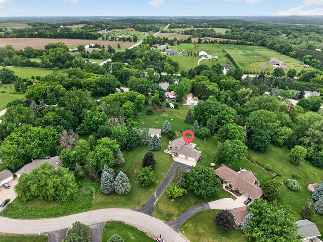 N2935 VALLEY VIEW DRIVE, Hortonville, WI 54944