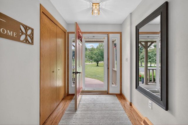 N2935 VALLEY VIEW DRIVE, Hortonville, WI 54944
