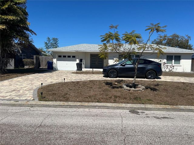 4127 28TH AVENUE N, St Petersburg, FL 33713