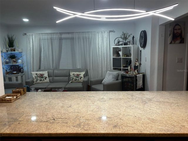 4127 28TH AVENUE N, St Petersburg, FL 33713