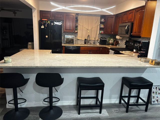 4127 28TH AVENUE N, St Petersburg, FL 33713