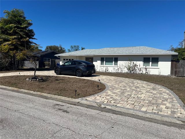 4127 28TH AVENUE N, St Petersburg, FL 33713