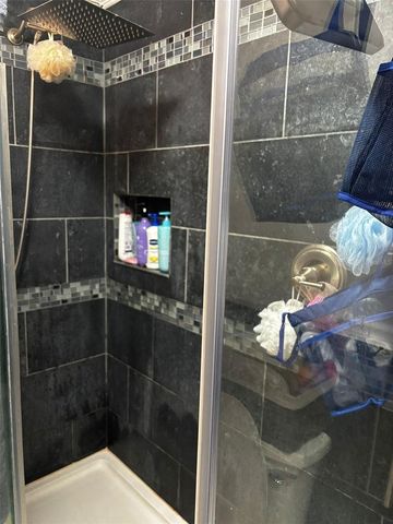 4127 28TH AVENUE N, St Petersburg, FL 33713