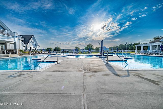 377 Spicer Lake Drive, Holly Ridge, NC 28445