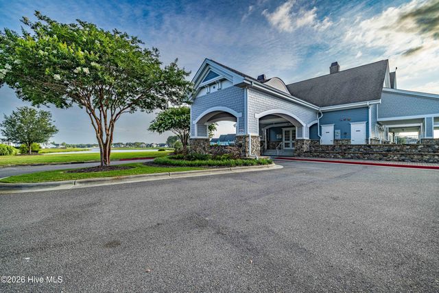 377 Spicer Lake Drive, Holly Ridge, NC 28445