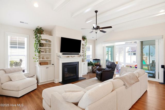 377 Spicer Lake Drive, Holly Ridge, NC 28445