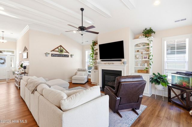 377 Spicer Lake Drive, Holly Ridge, NC 28445