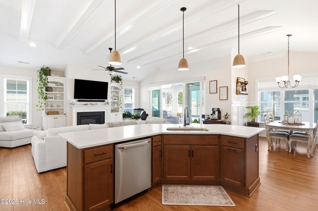 377 Spicer Lake Drive, Holly Ridge, NC 28445