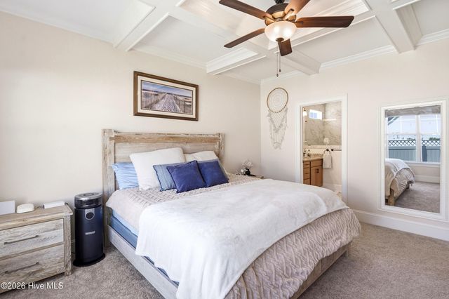 377 Spicer Lake Drive, Holly Ridge, NC 28445