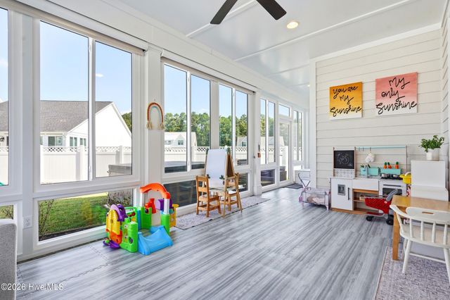 377 Spicer Lake Drive, Holly Ridge, NC 28445