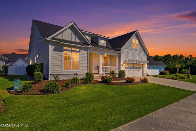 377 Spicer Lake Drive, Holly Ridge, NC 28445