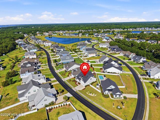 377 Spicer Lake Drive, Holly Ridge, NC 28445