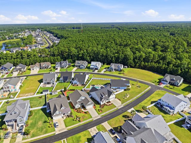 377 Spicer Lake Drive, Holly Ridge, NC 28445