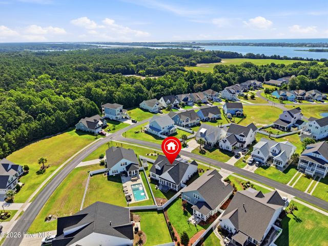377 Spicer Lake Drive, Holly Ridge, NC 28445