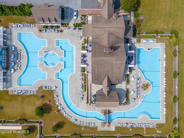 377 Spicer Lake Drive, Holly Ridge, NC 28445