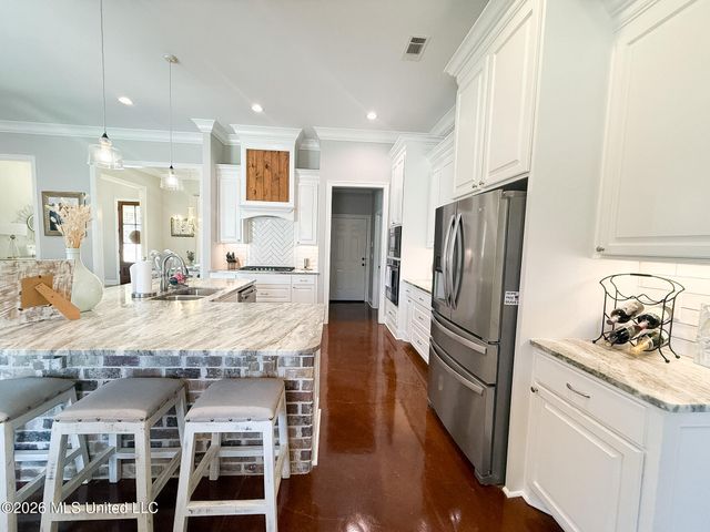 143 Magnolia Pl Circle, Brandon, MS 39047