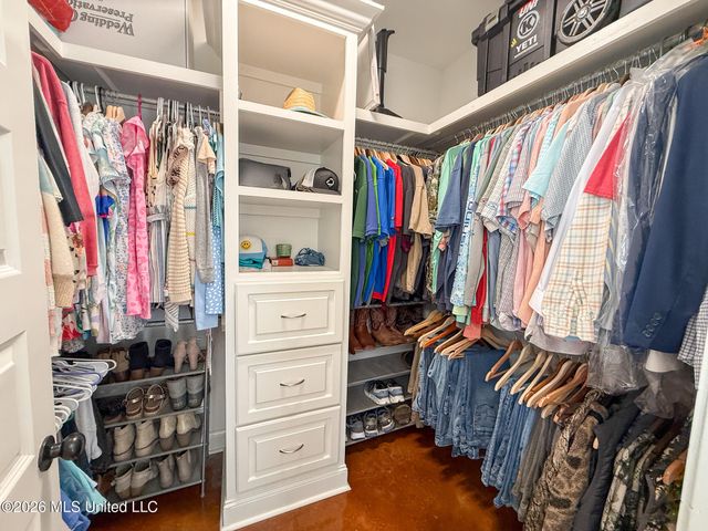143 Magnolia Pl Circle, Brandon, MS 39047