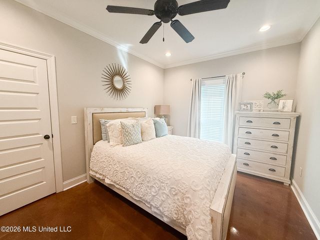 143 Magnolia Pl Circle, Brandon, MS 39047