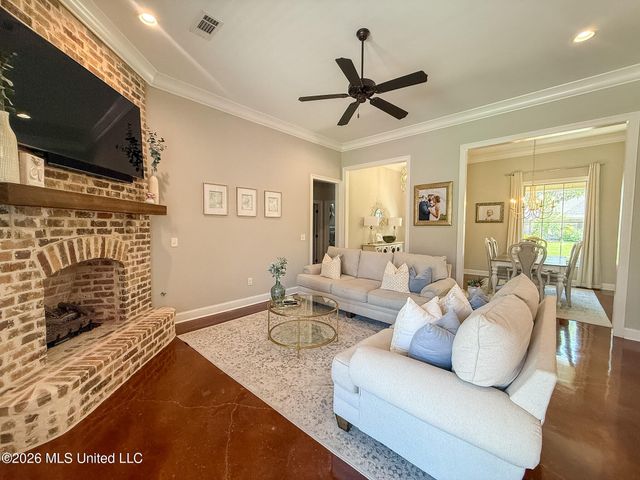 143 Magnolia Pl Circle, Brandon, MS 39047