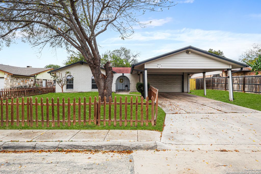 1135 Klondike, San Antonio, TX 78245