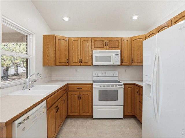 2065 36th Ave, Greeley, CO 80634