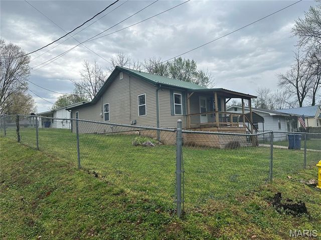 800 S Hickory Street, Salem, MO 65560