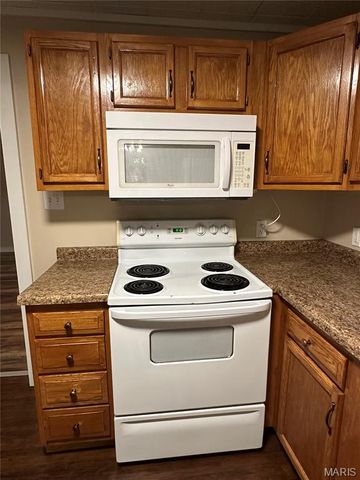 800 S Hickory Street, Salem, MO 65560