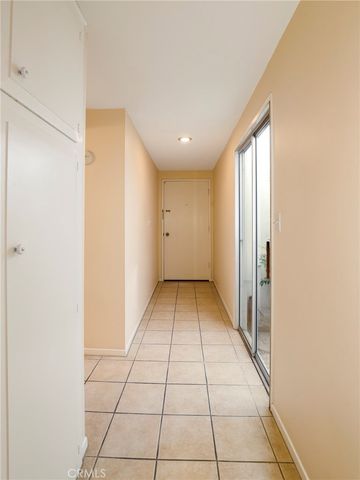 26807 Circle Of The Oaks, Newhall, CA 91321