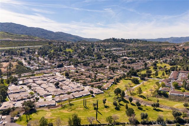 26807 Circle Of The Oaks, Newhall, CA 91321
