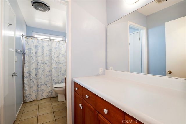 26807 Circle Of The Oaks, Newhall, CA 91321