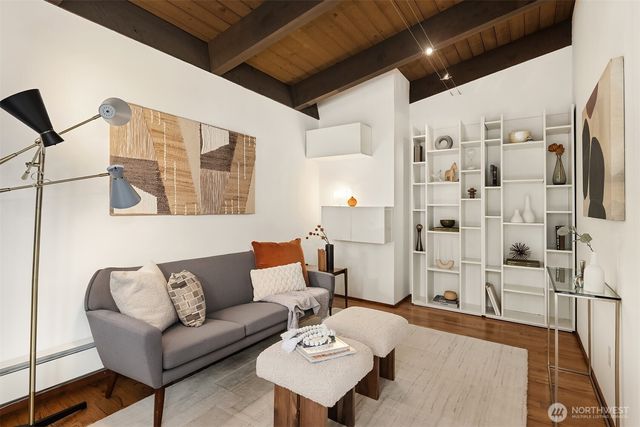 635 NW 178th Place, Shoreline, WA 98177