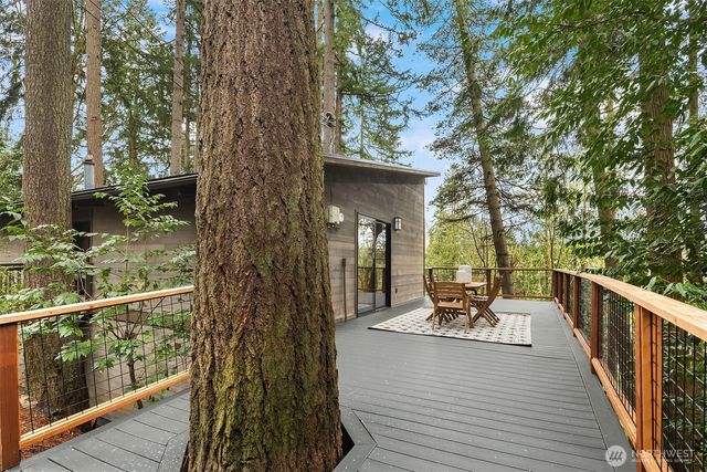 635 NW 178th Place, Shoreline, WA 98177