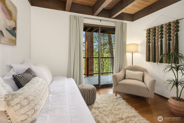 635 NW 178th Place, Shoreline, WA 98177