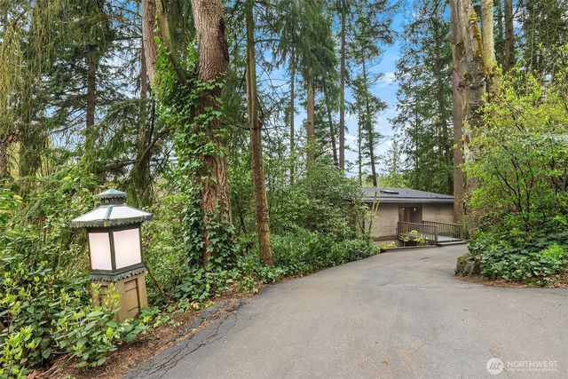 635 NW 178th Place, Shoreline, WA 98177