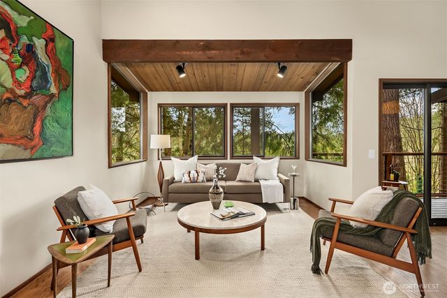 635 NW 178th Place, Shoreline, WA 98177