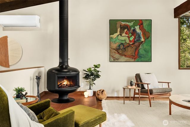 635 NW 178th Place, Shoreline, WA 98177